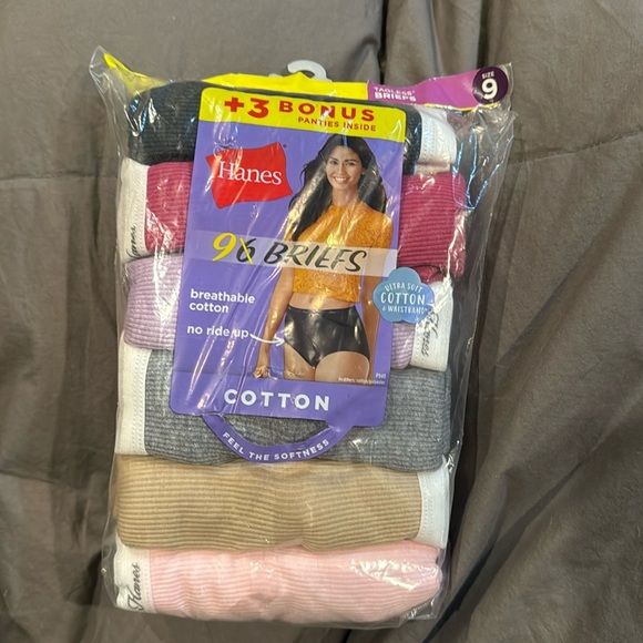 Hanes size 9 panties - Picture 1 of 2